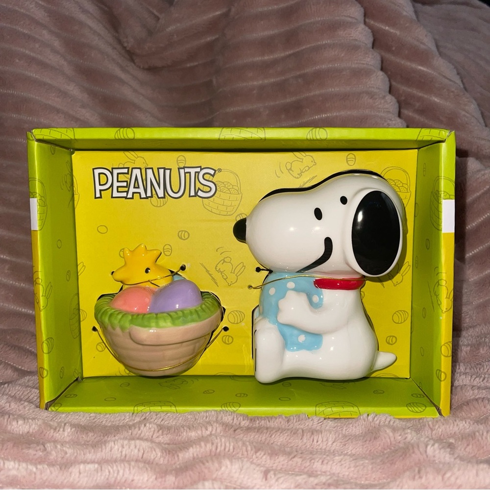 Peanuts Snoopy Easter Salt & Pepper Shakers